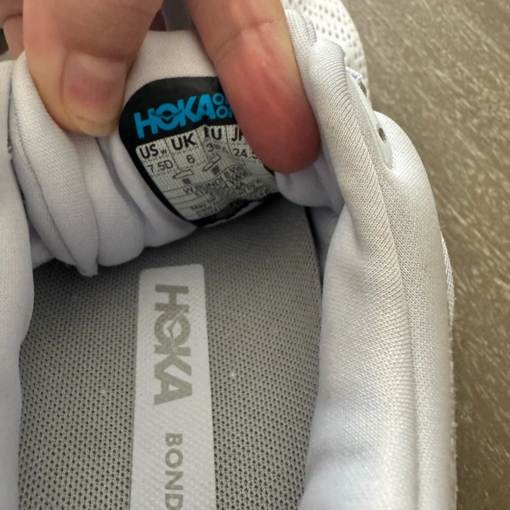 Hoka White Bondi 8 one one Running Shoes - Picture 6 of 6